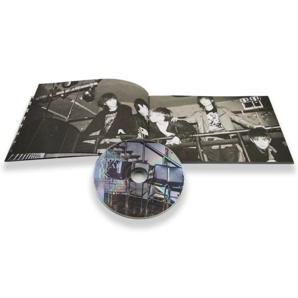 SHINee 2009 YEAR OF US CD + Ly - K&G Women'S Formal Wear ulasan dan harga