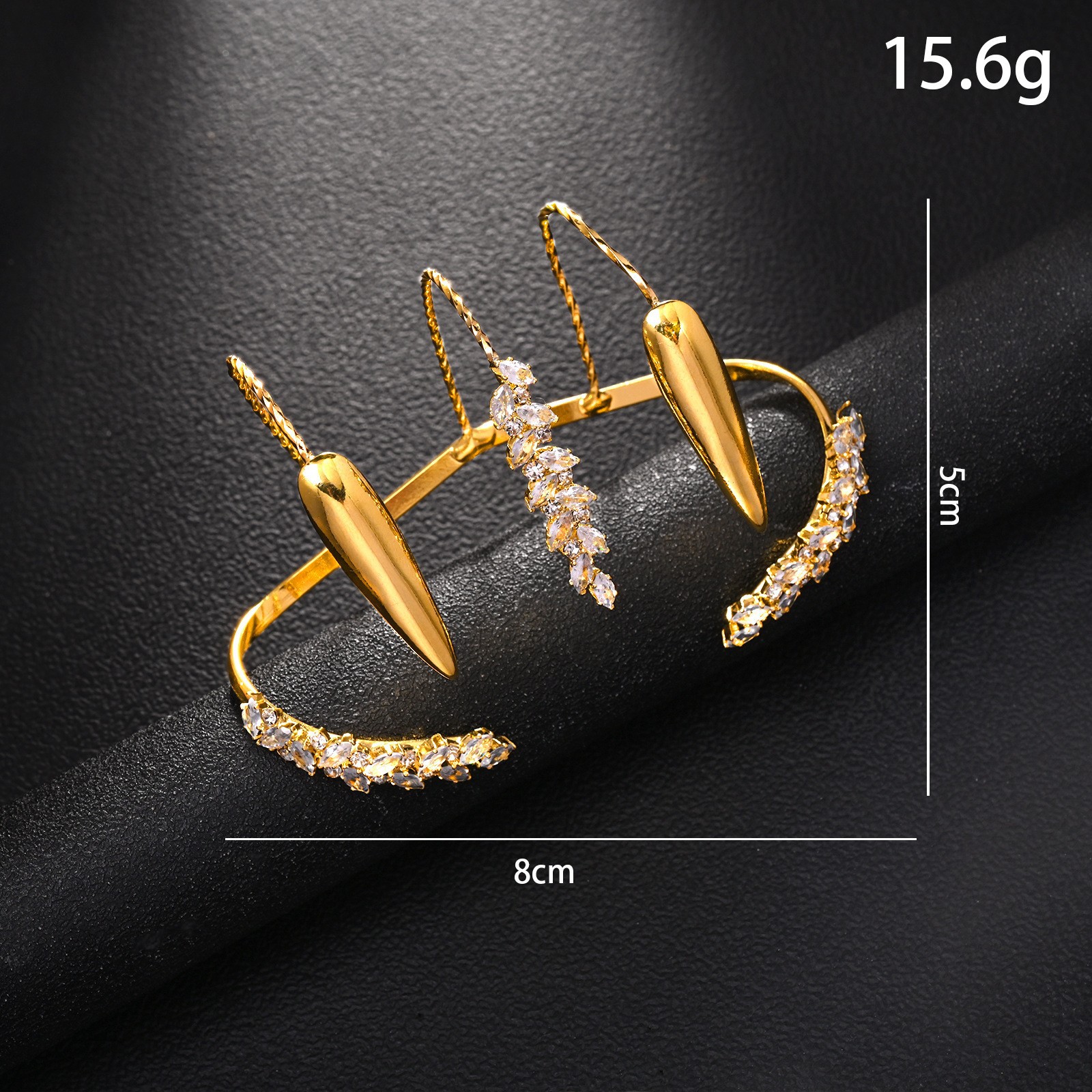 Edgy Wheat-Shape Crystal Open  - Women Formal Wear Look ulasan dan harga