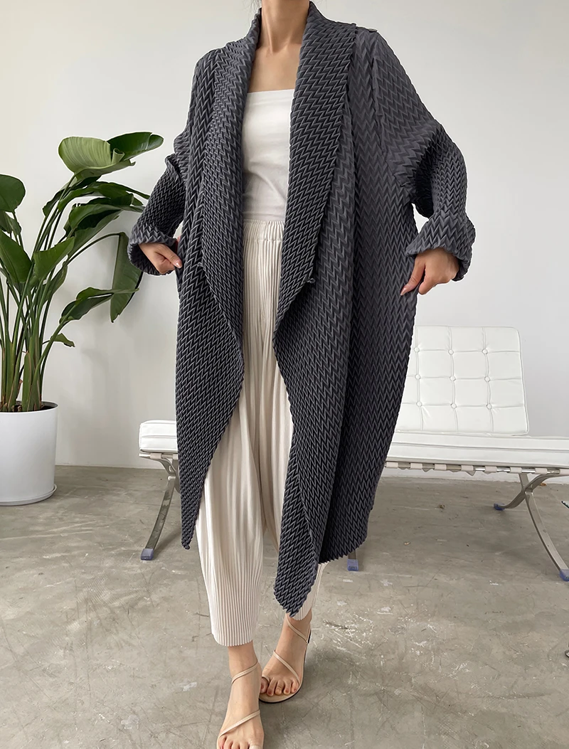 YUDX Miyake These 2024 Spring  - Trench Coat Formal ulasan dan harga